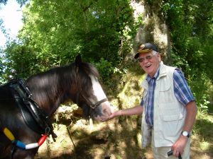 Lion Clif,feeding polo mints to Taffy the horse